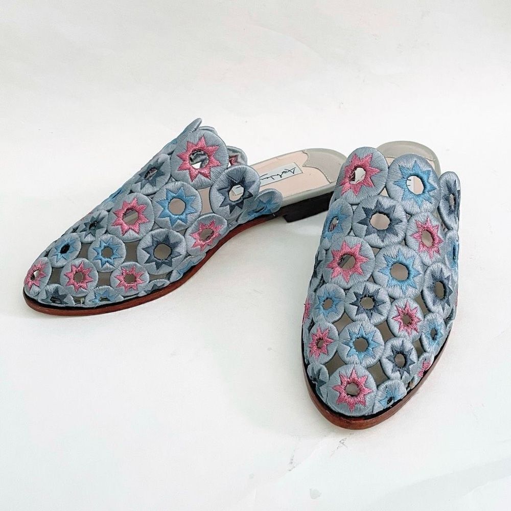 Ashley Cole Mia Embroidered Star Slip On Mules Silver Blue Pink NWOT Size 7B